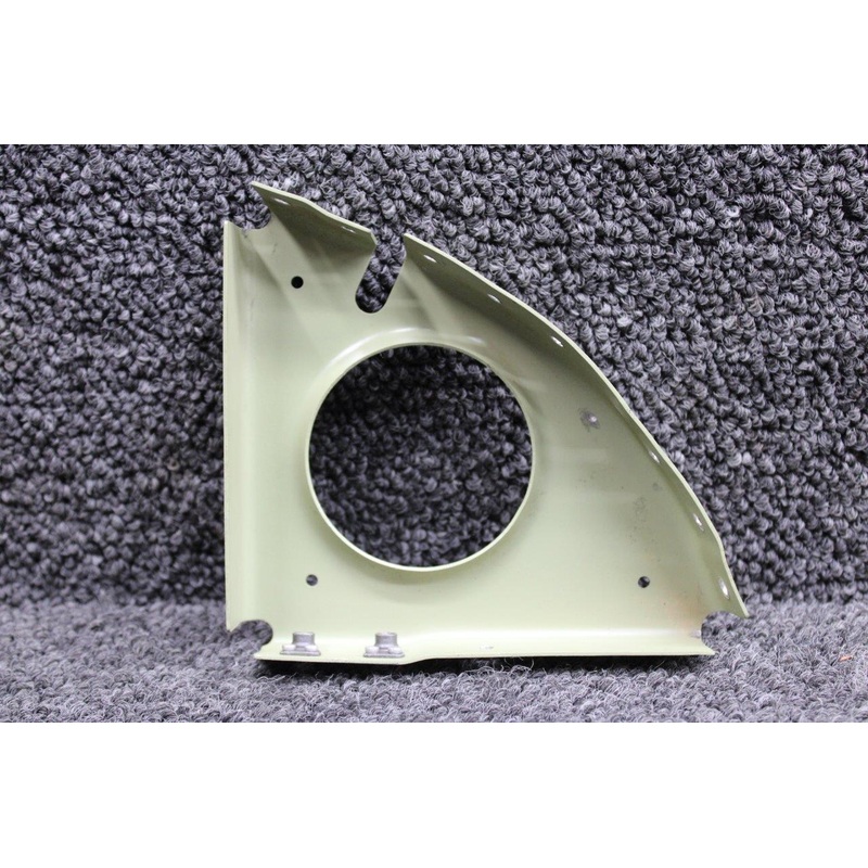 0511813-8 Cessna 172S Bulkhead Outboard RH