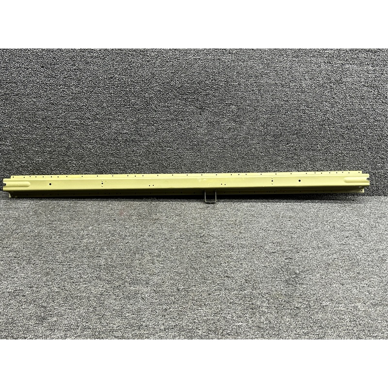 0512124-43 (Use: 0512124-97) Cessna 172K Center Spar Assembly (Zinc)