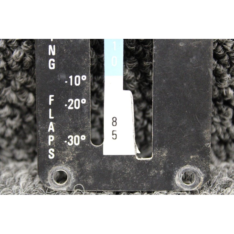 0560027-8 (Use: 0560062-1) Cessna 172S Flap Position Indicator Cover