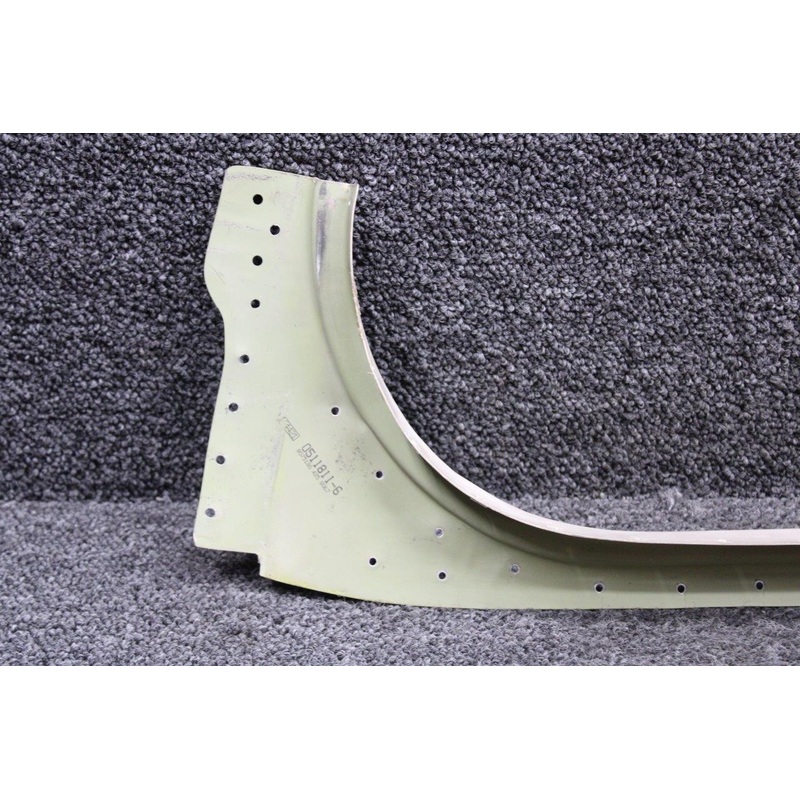 0511811-6 Cessna 172S Cabin Door Sill Outer Bulkhead Lower RH