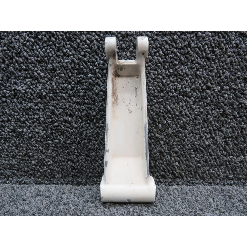 0442506-2 (Cast: 0442505-2A) Cessna 182T Lower Torque Link Assembly (Wear)