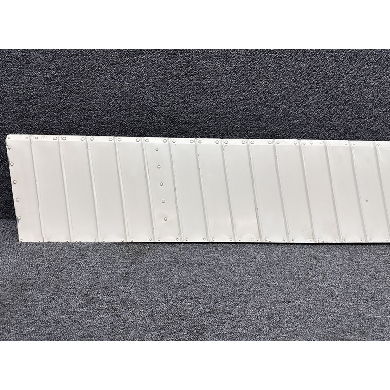0523800-1 Cessna 172I Aileron Assembly RH