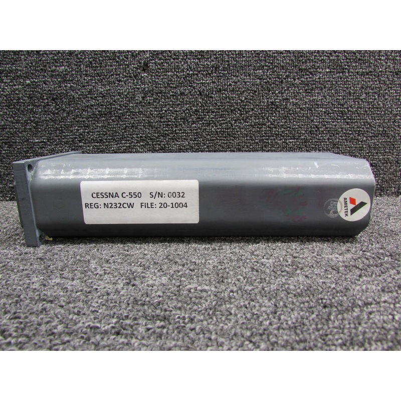 VSDL-0C204C (Alt: 9912147-10) US Gauge Oil Pressure Indicator (28V) (0-100 PSI)