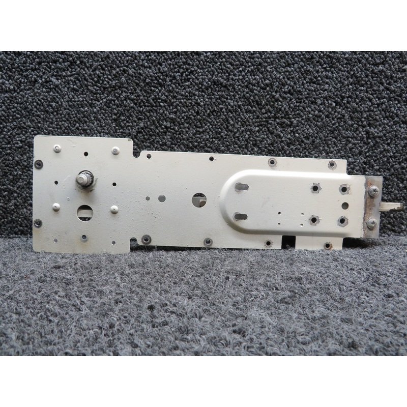 0511256-2 Cessna 172G RH Cabin Door Latch Assembly