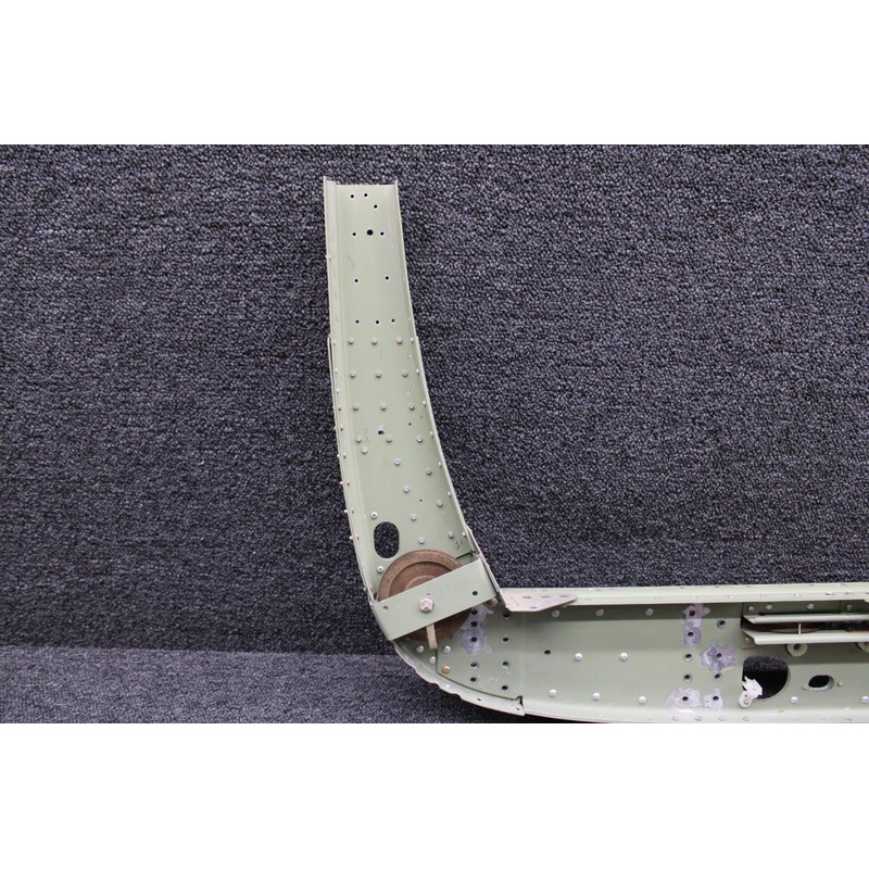 0511796-17 (Use: 0511796-19) Cessna 172S Landing Gear Bulkhead Assy w Channels