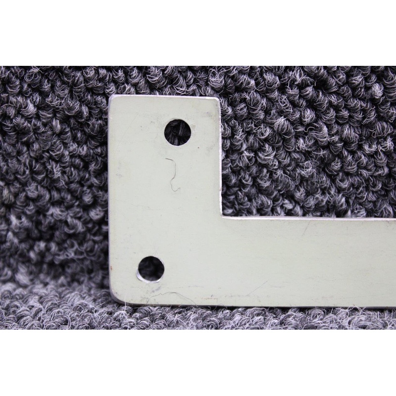 0511826-1 Cessna 172S Cabin Door Striker Back Plate