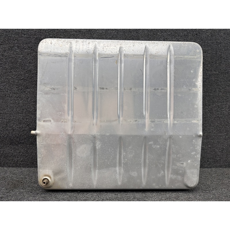 0526007-201 Cessna 172I Fuel Tank Assembly LH