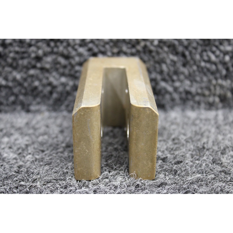 0411129 Cessna 150M Fuselage Spar Bearing Block Forward LH or RH