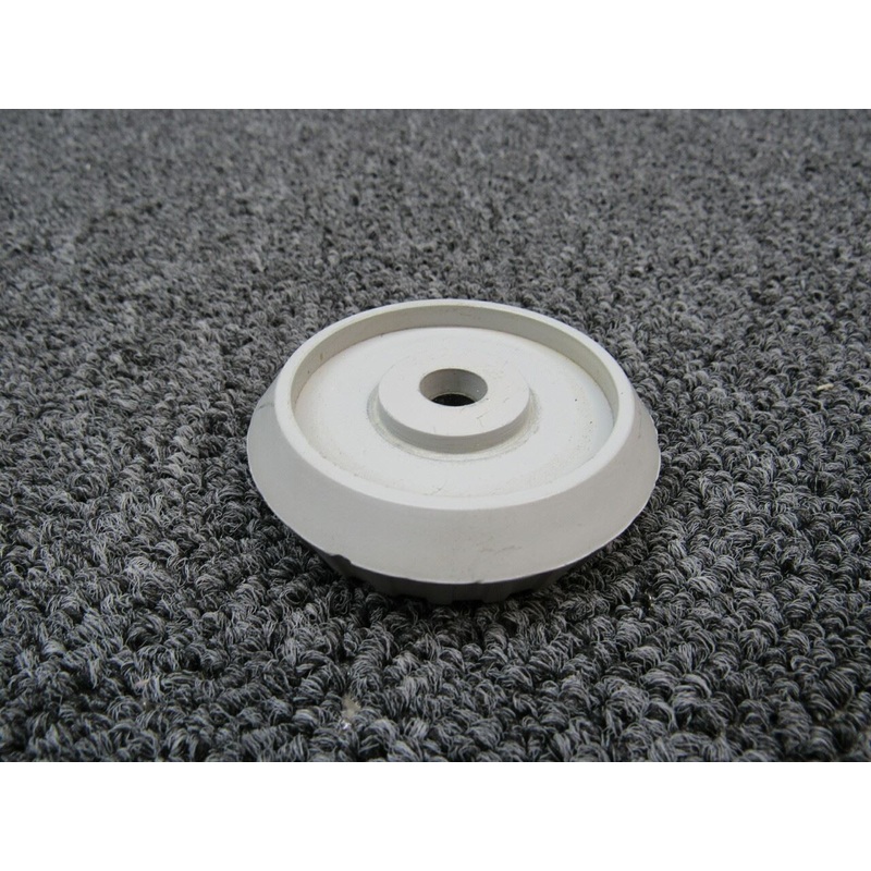 0413163-18 Cessna 172N Outlet Assembly W/ Knob