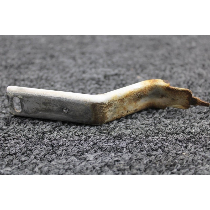 0426209-3 Cessna 172M Cabin Door Catch LH or RH