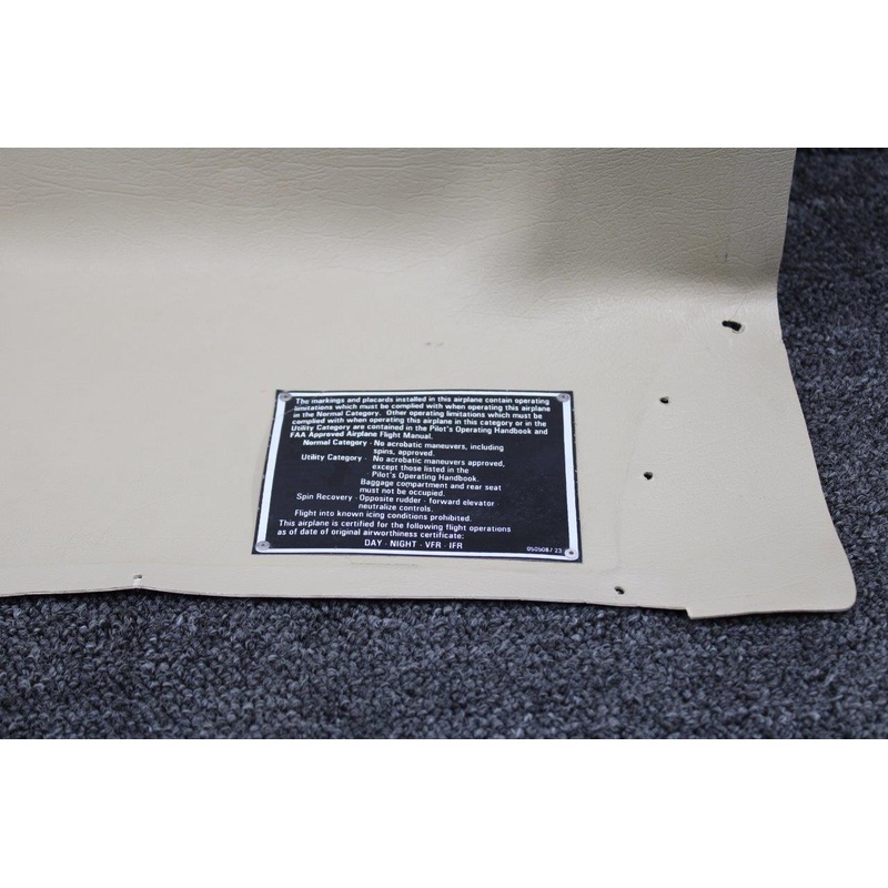 0519075-2 Cessna 172S Molded Headliner
