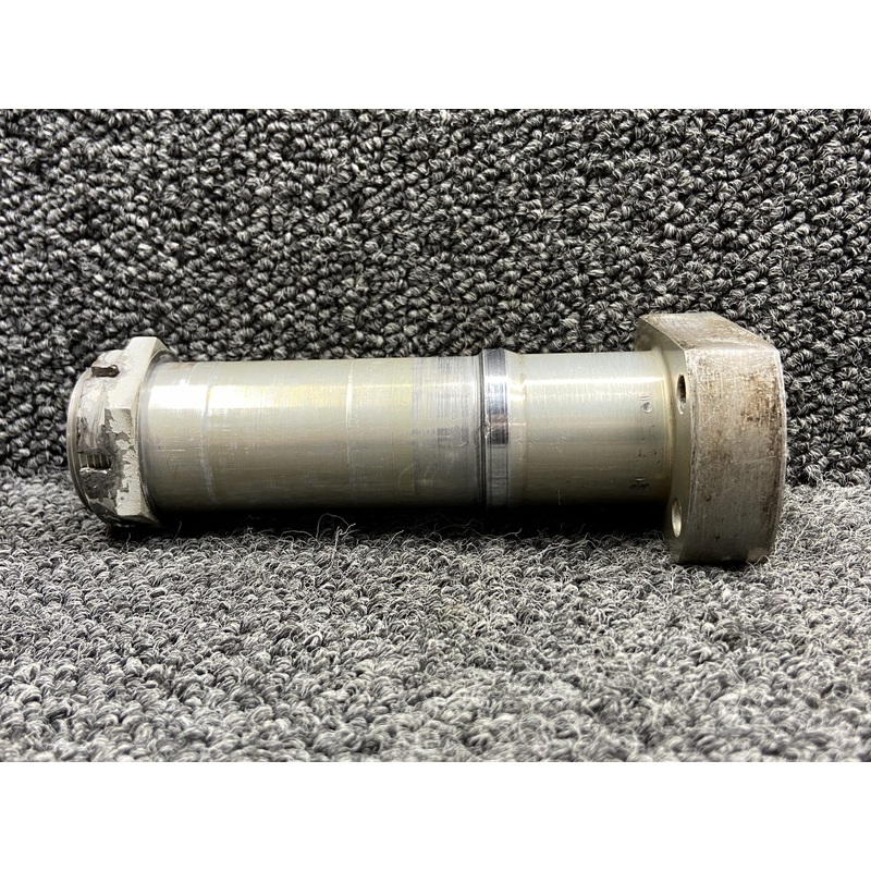 0541124 (Use: 0541124-0) Cessna 177RG Main Gear Axle w Nut (Aluminum)