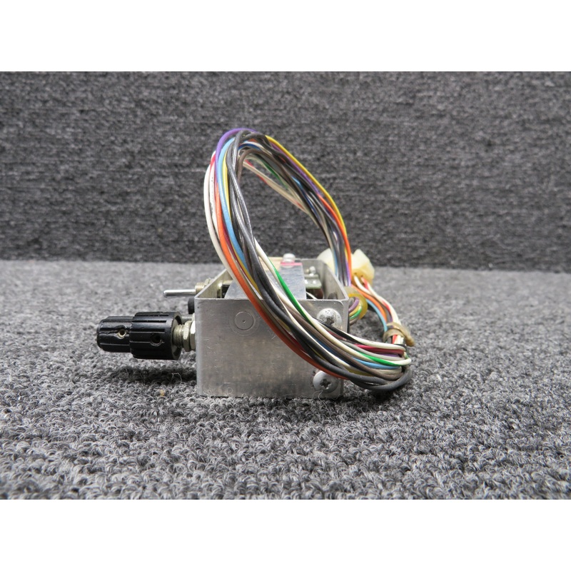 0570425-4 Cessna Aircraft Marker Beacon Light Box Control Assembly (24V)