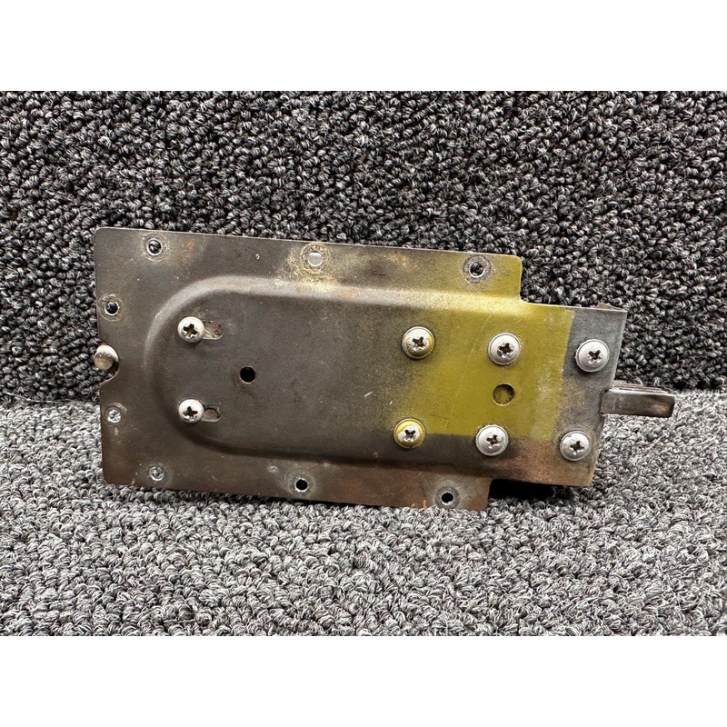 0517012-1 (WEU: 0517012-3) Cessna 172N Cabin Door Latch Assembly LH