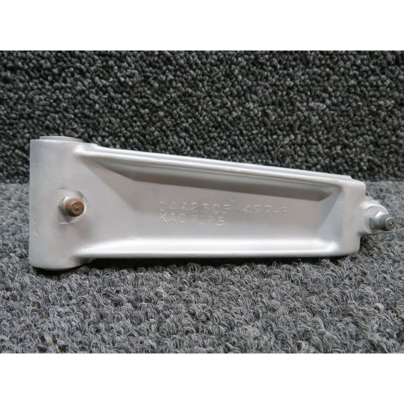 0442506-1 (Cast: 0442505-497B) Cessna 172P Nose Gear Torque Link Upper
