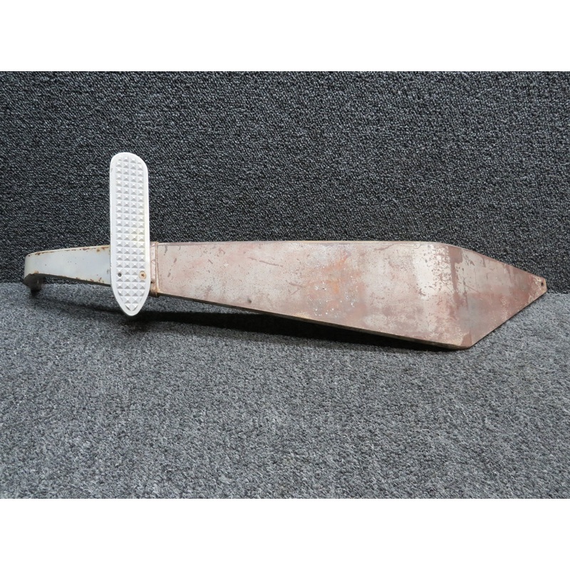 0541164-3 Cessna 172 Main Landing Gear Spring Assembly with Step LH (Corrosion)