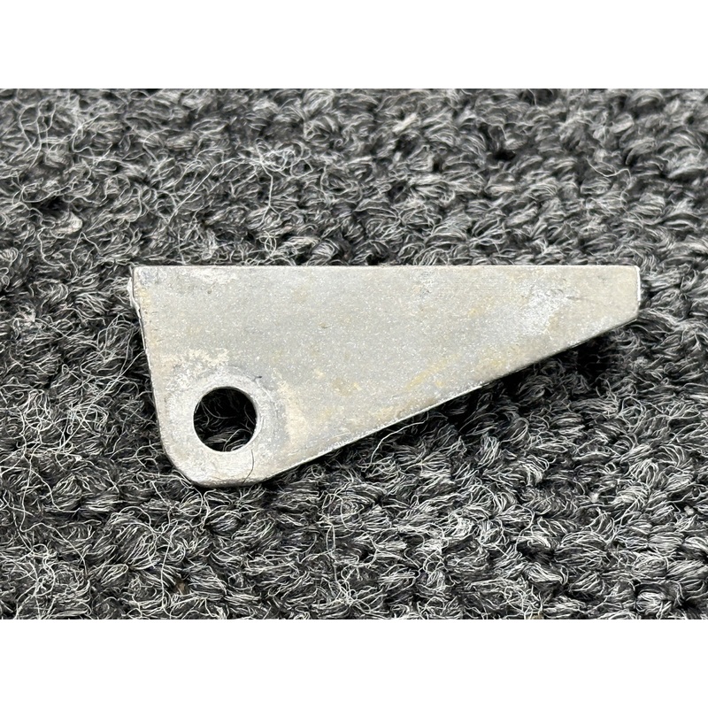 0431008-2 Cessna 150J Vertical Fin Fitting Assembly RH