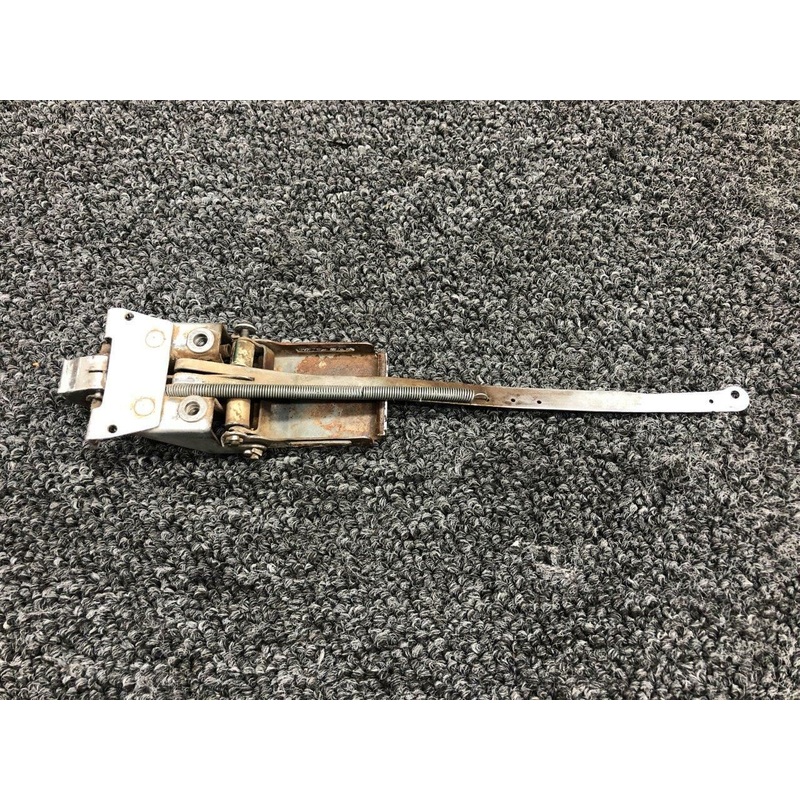 0511112-17 Cessna 172 Cabin Door Latch Assembly LH / RH