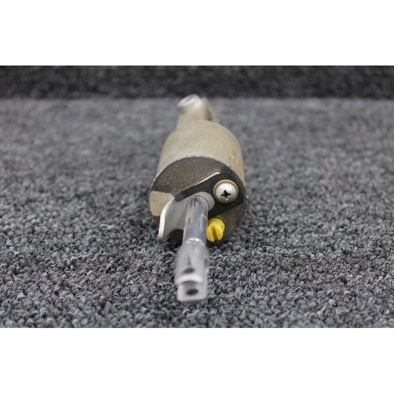 0541138-20 Cessna Master Brake Cylinder Assembly with Lock Plate (SA)