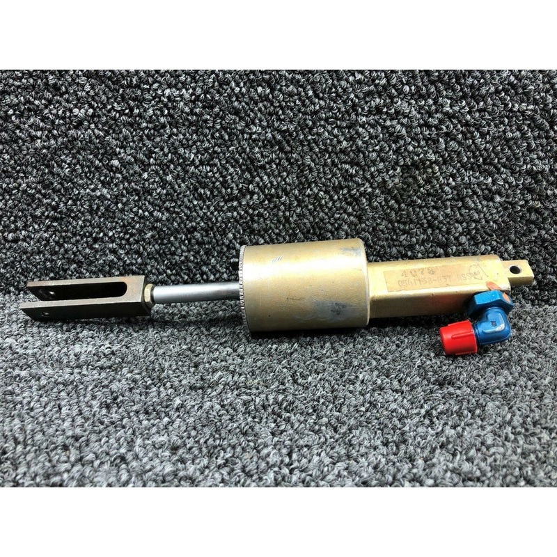 0541138-21 Cessna T337G Master Brake Cylinder Assembly LH