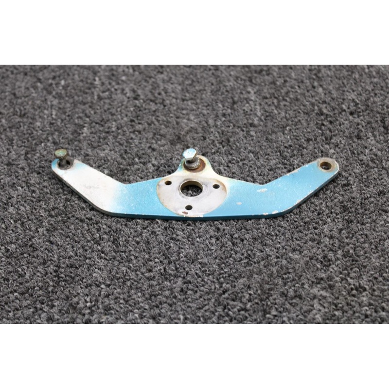 0432166-1 Cessna 150F Elevator Control Bellcrank Assembly Aft