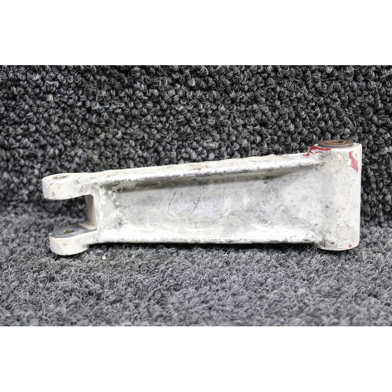 0442506-2 (Cast: 0442505-2A) Cessna 172M Nose Gear Torque Link Lower (Corrosion)