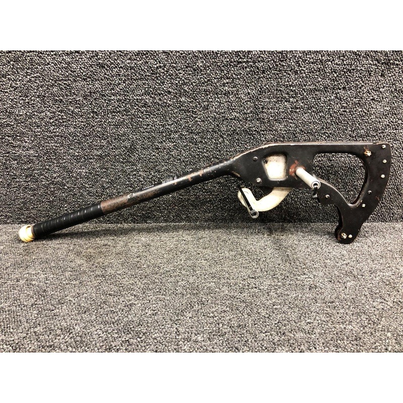 0510166-4, 0510171-1 Cessna 172C Flap Control Lever Assembly with Ratchet