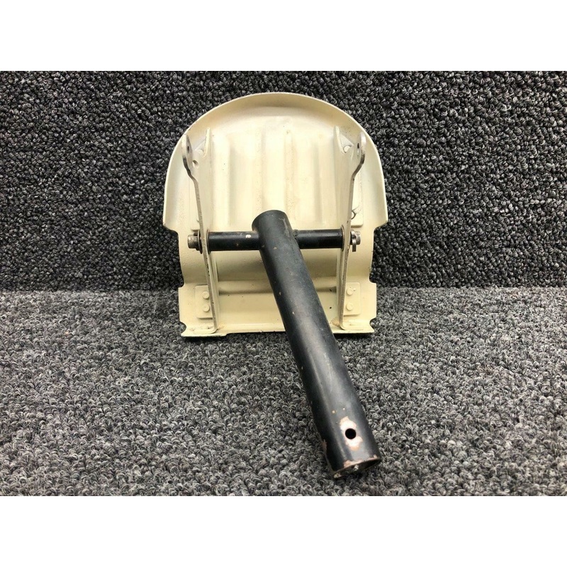 0310453 / 0411307 Cessna 182B Pilot Rudder Pedal Assembly RH W/ Arm