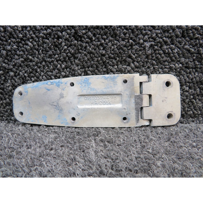 0413426-4 (Use: 0413426-17) Cessna 152 Cabin Door Hinge Assembly Upper RH