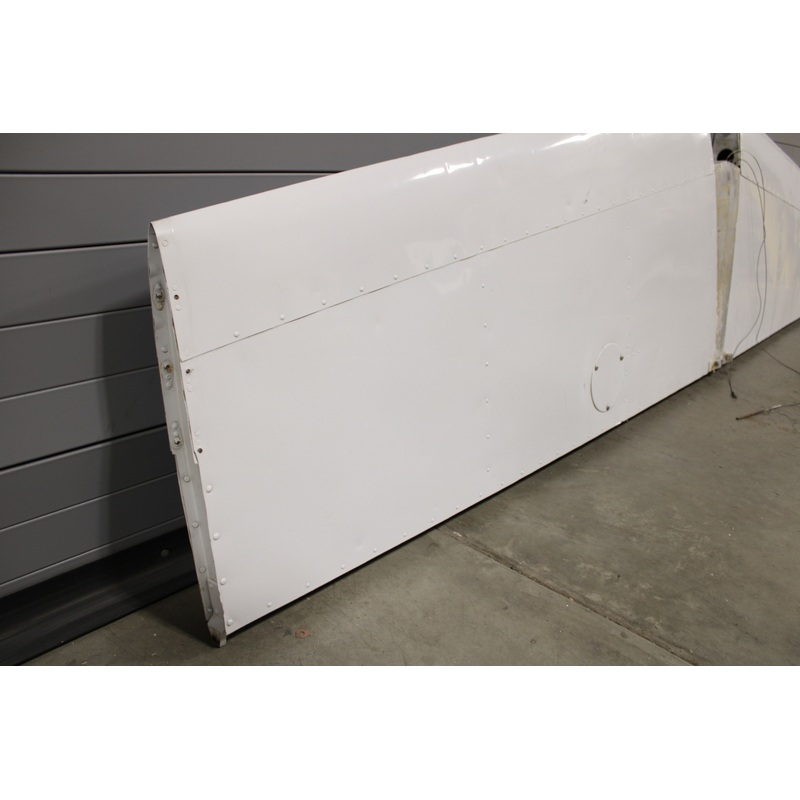 0432001-59 Cessna 150J Horizontal Stabilizer Assembly (Hail)