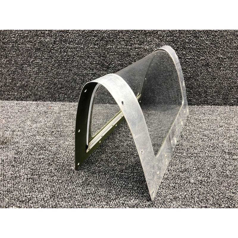 0523115 / 0523115-3 Cessna 175 Landing Light Lens / Retainer LH