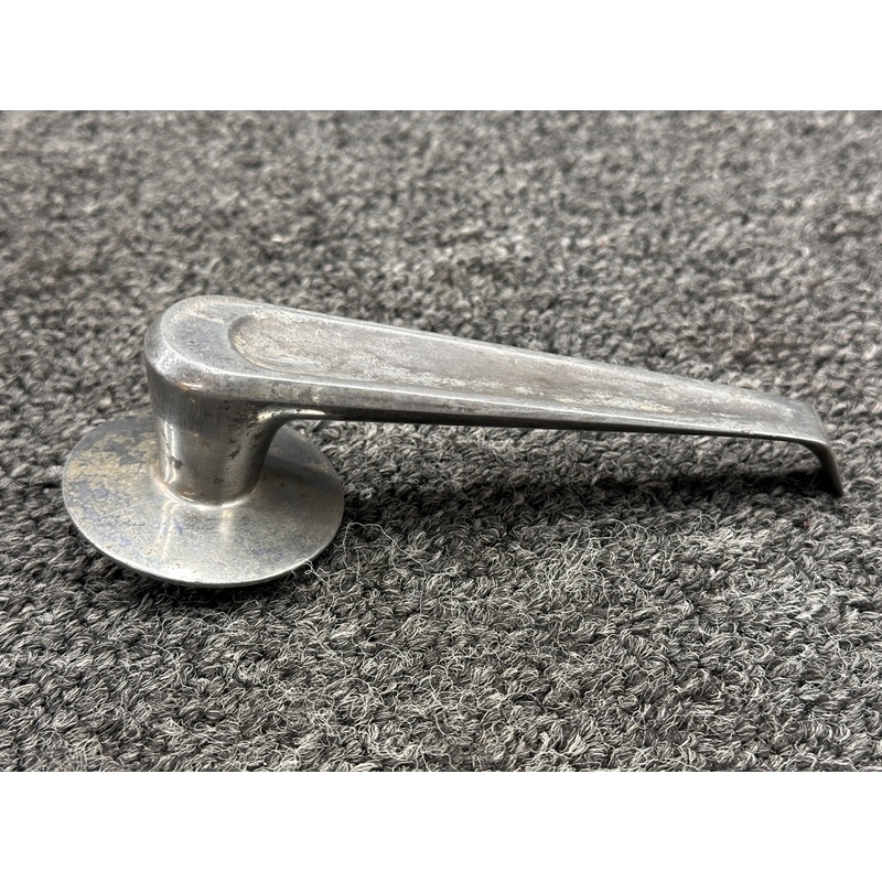 0711027-1 (Use: 0711861-1) Cessna 210 Inside Cabin Door Handle Assembly