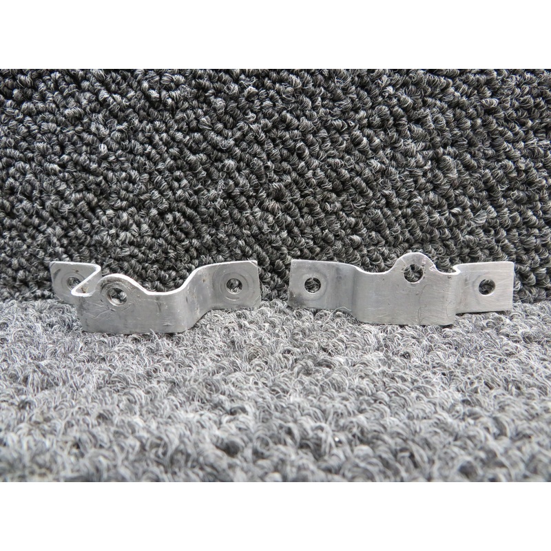 0411549, 0411550 Cessna 182 Master Brake Cylinder Bracket Set (Some Wear)