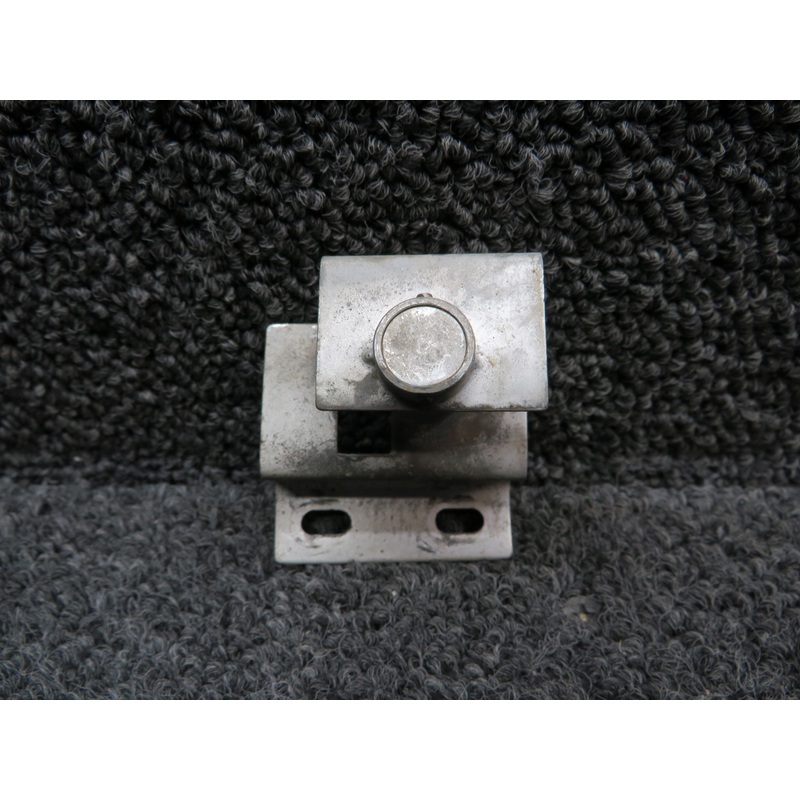 0511262-2 Cessna 172M Rotary Door Clutch Assembly RH