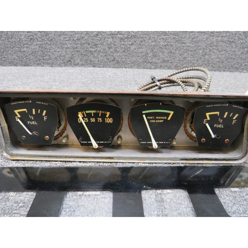 0513144-16 Cessna 210A Fuel and Oil Gauge Cluster with Probe (Worn Face Plate)