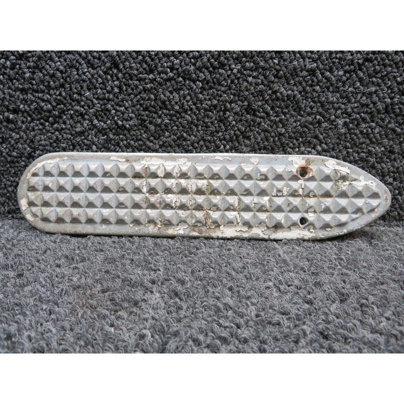 0541154-1 (Cast: 0541154-495) Cessna Main Gear Step LH or RH (White)