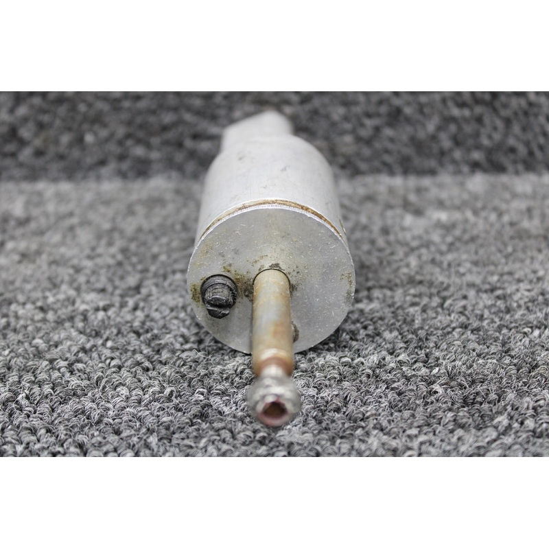 0541138-3 (Use: 0541138-16) Cessna Master Brake Cylinder Assembly (Core)