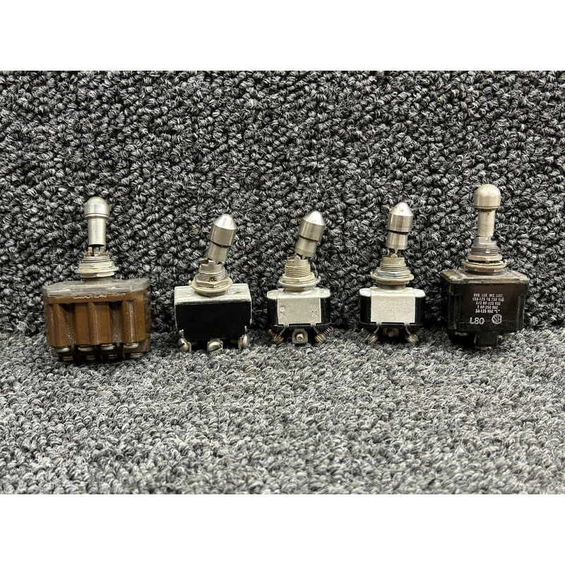 MS25126-E1, MS25125-E3 Cessna Citation 550 Position Toggle Switch Set