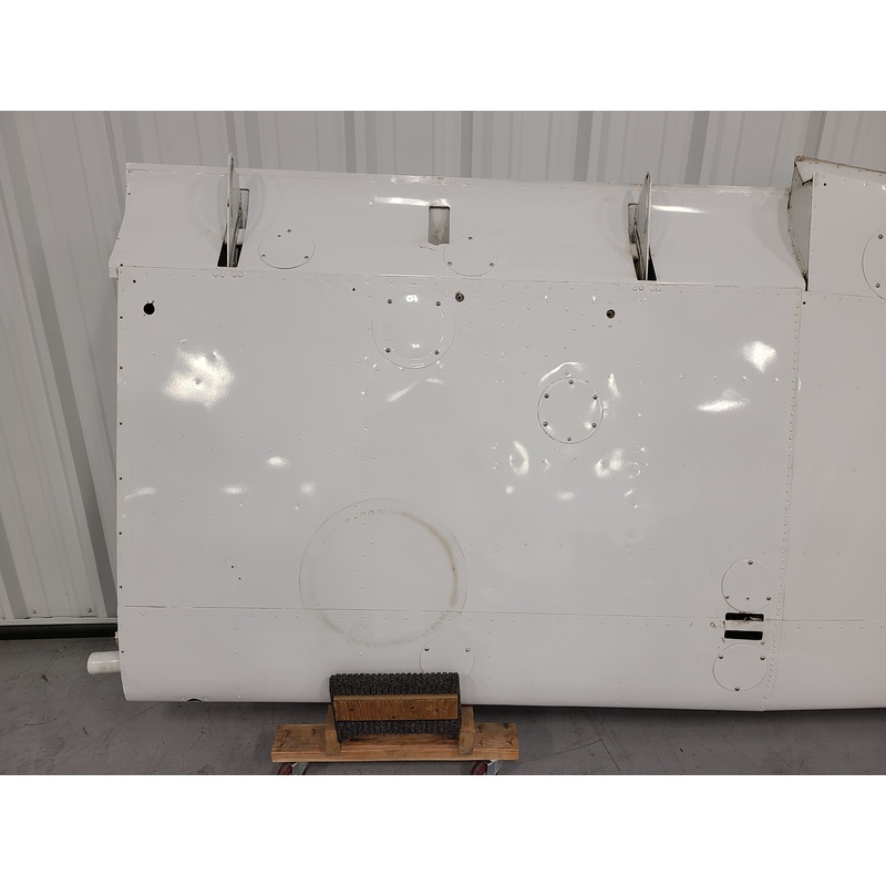 0426005-1 (Use: 0426005-16) Cessna 150J Wing Structure Assy RH