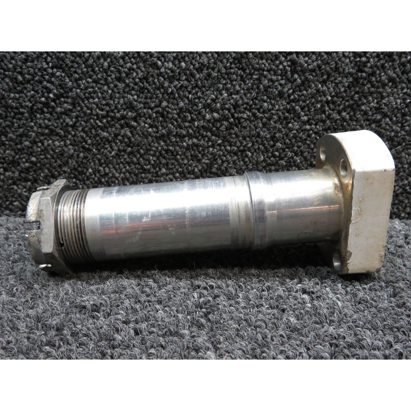 0541124 Cessna 172K Axle Main Landing Gear LH or RH (Aluminum, Solid)