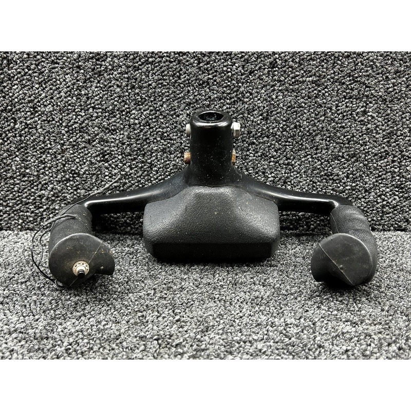 0513240-16 (Use: 0513261-7) Cessna 150J Co-Pilot Control Wheel with Mic Switch