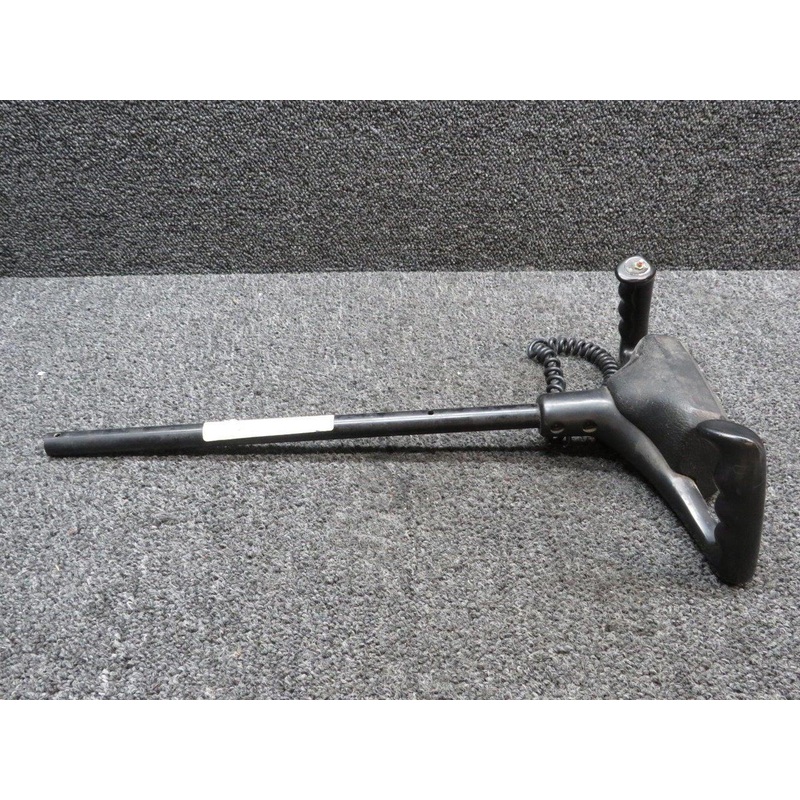 0513261-18 Cessna 152 Co-Pilot Control Wheel with Mic Switch