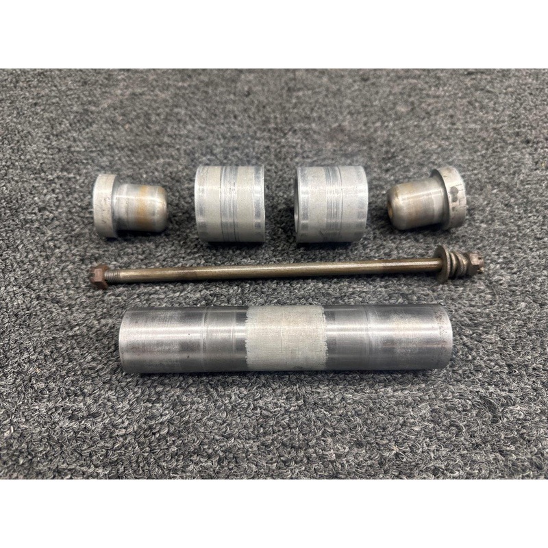 0543003, 0543037-1 Cessna 172L Nose Gear Axle Assembly with Spacers