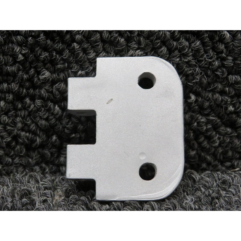 0413426-3 (Use: 0413426-18) Cessna 150 Cabin Door Hinge Half Lwr Fwd RH