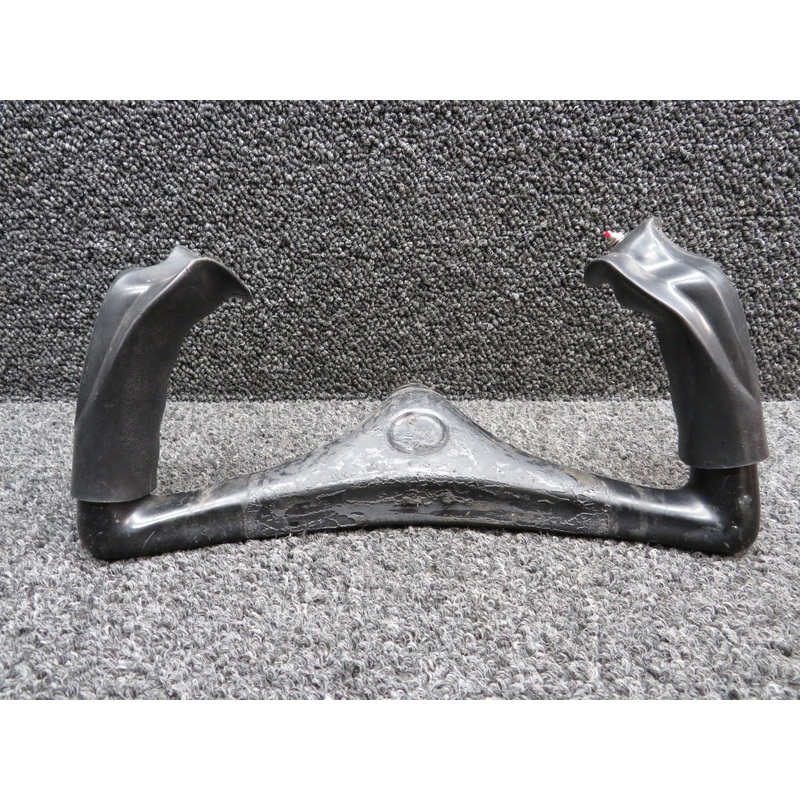 0513261-13 Cessna 172 Control Wheel Assembly LH or RH w Switch (Dia: 0.75)