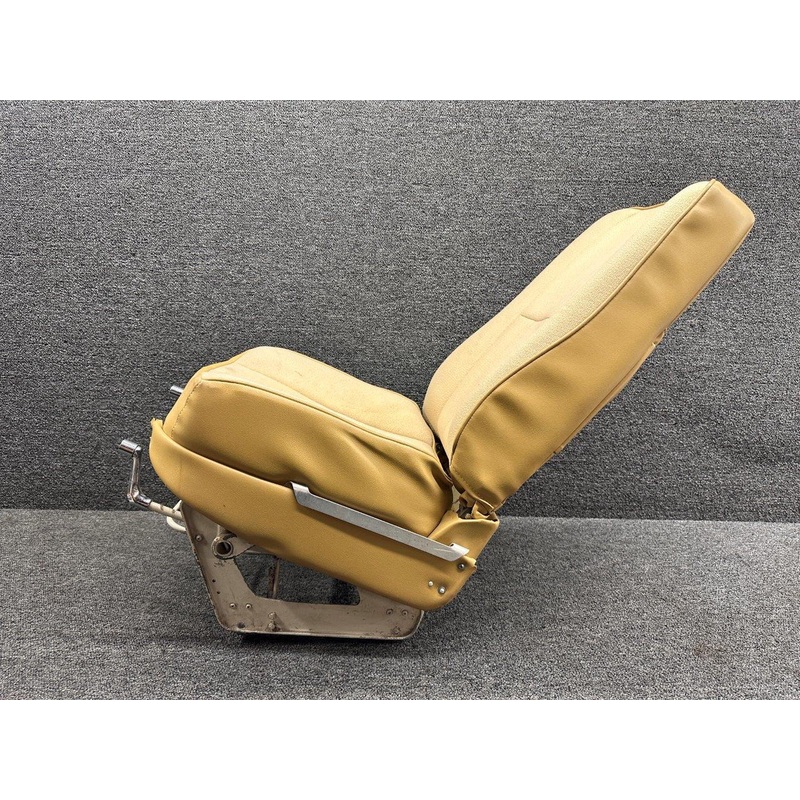 0514123-20 Cessna 172N Co-Pilot Infinite Adjust Seat Assembly (Rails: 11)