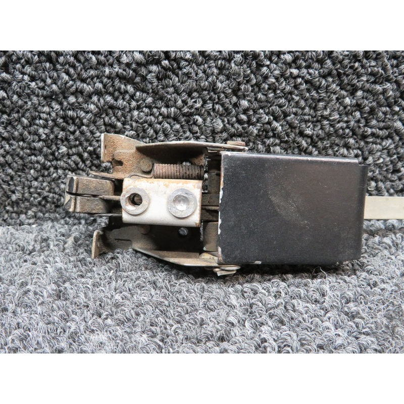 0511112-6, 0511181 Cessna 170A Cabin Door Latch Assembly RH