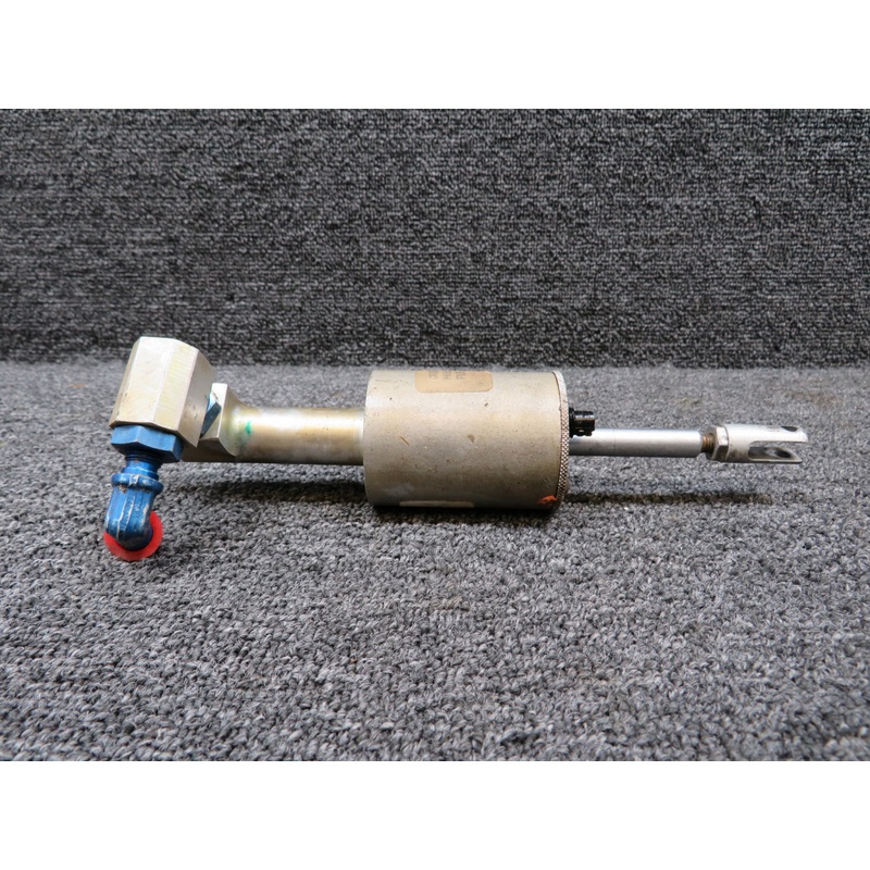 0541138-16 Cessna 210B Master Brake Cylinder Assembly (Circular End)