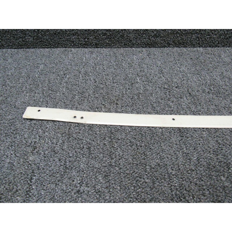 0414019-1 Cessna 150 Doorpost Retainer LH (SA)