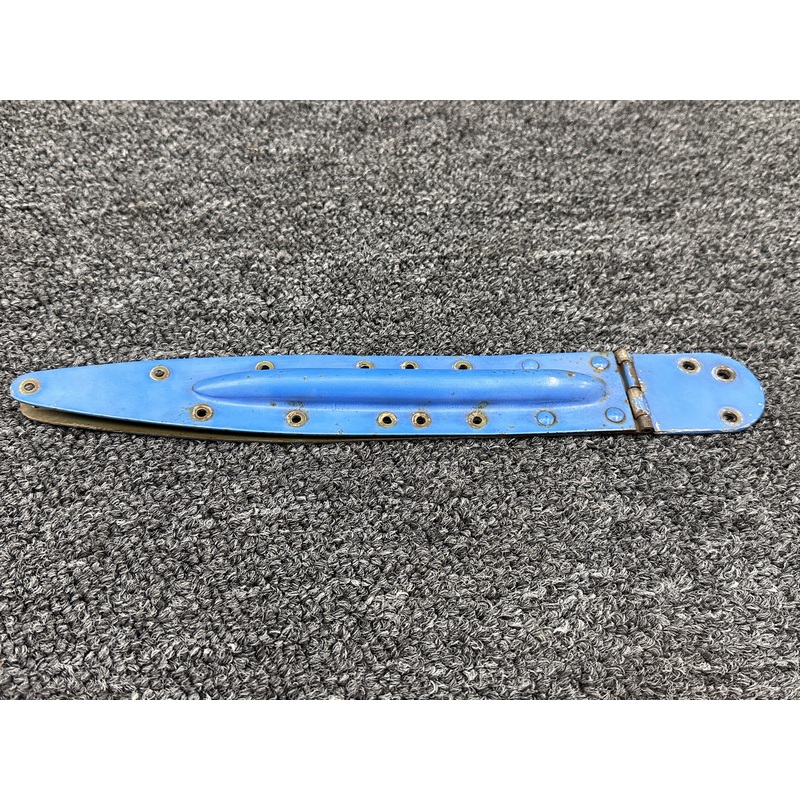 0511280-2 Cessna 172I Cabin Door Upper Hinge Assembly RH